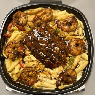 Vybz Rasta Pasta Seafood Combination