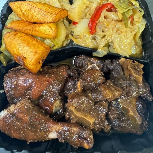 Braised Oxtail Combination Meal.