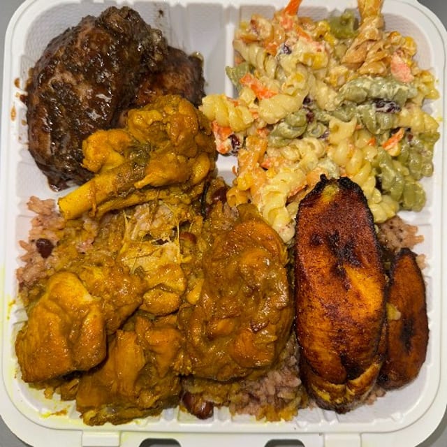 Curry Chicken Combination Meal.