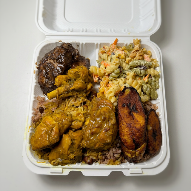 Curry Chicken Combination Meal.